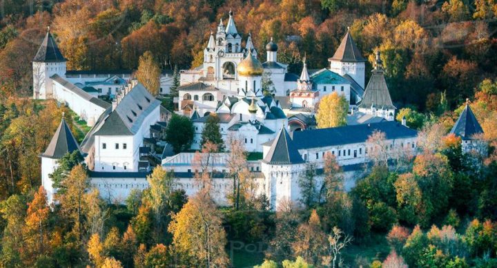 Саввино-Сторожевский монастырь в сентябре